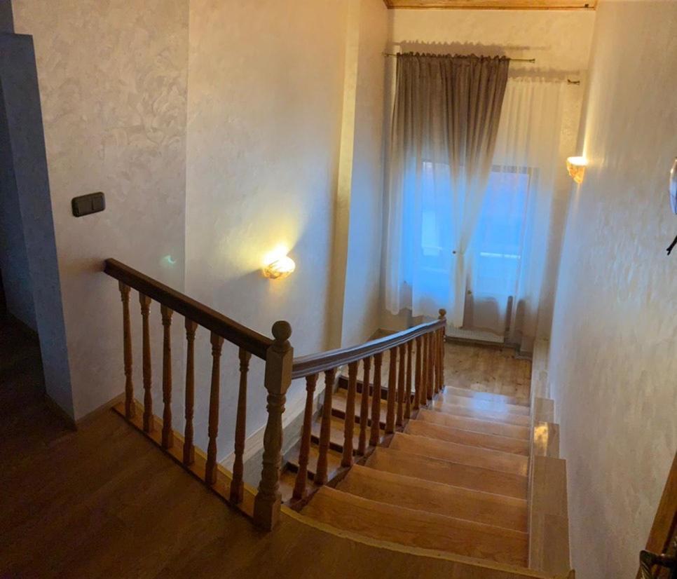 Forsage Hostel Uzhhorod Exterior foto